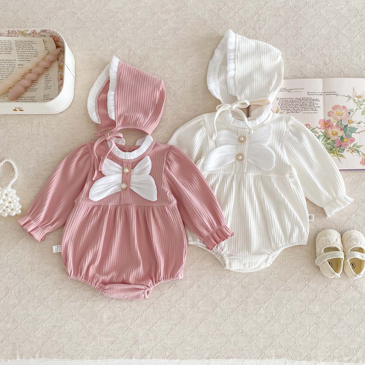 Baby Clothing Display Stand - Herfst baby romper met hoed grote