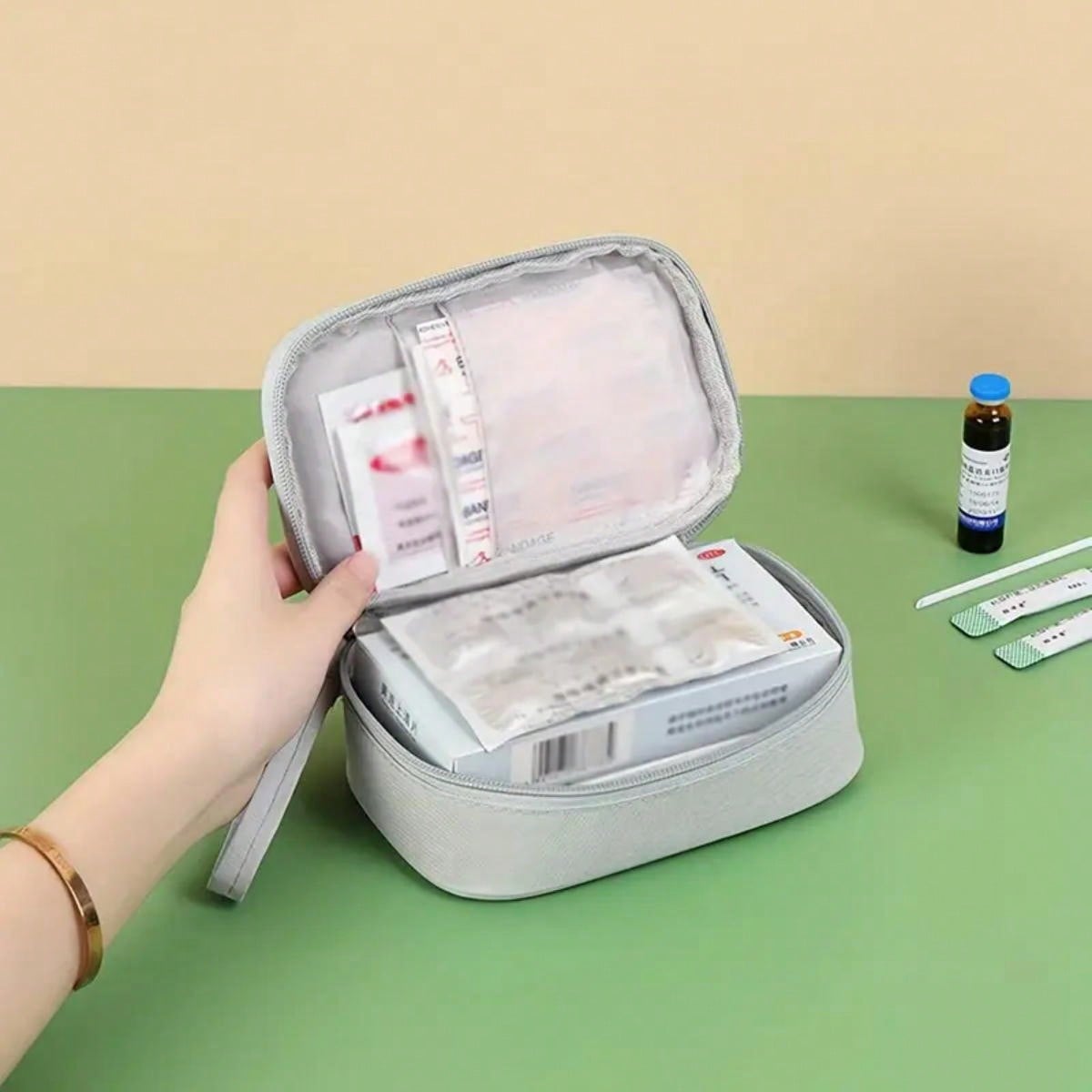 Draagbare EHBO-kit, medische n - Baby Clothes Organiser recensie en prijs